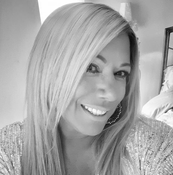 Meet your Posher, Andrea - Picture 1 of 1